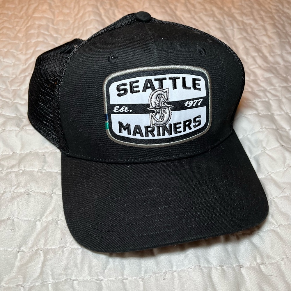 Seattle Mariners Black Trucker Hat